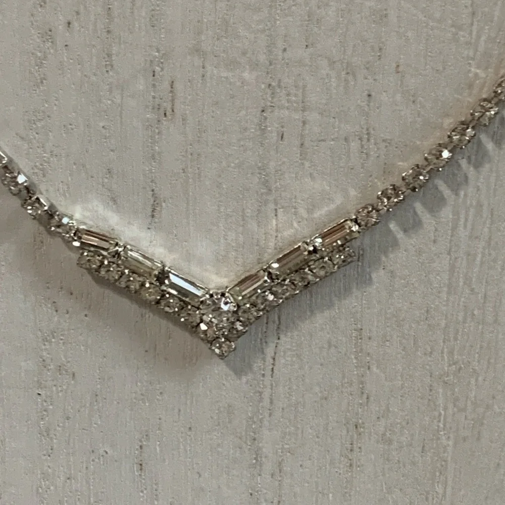Vintage Rhinestone V Necklace Chevron Tennis Style Silver Tone Sparkle - Picture 8 of 9
